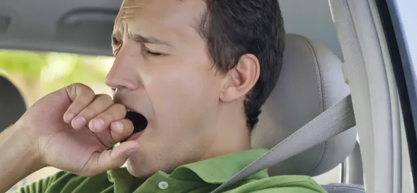 10 trucuri simple pentru a nu adormi la volan